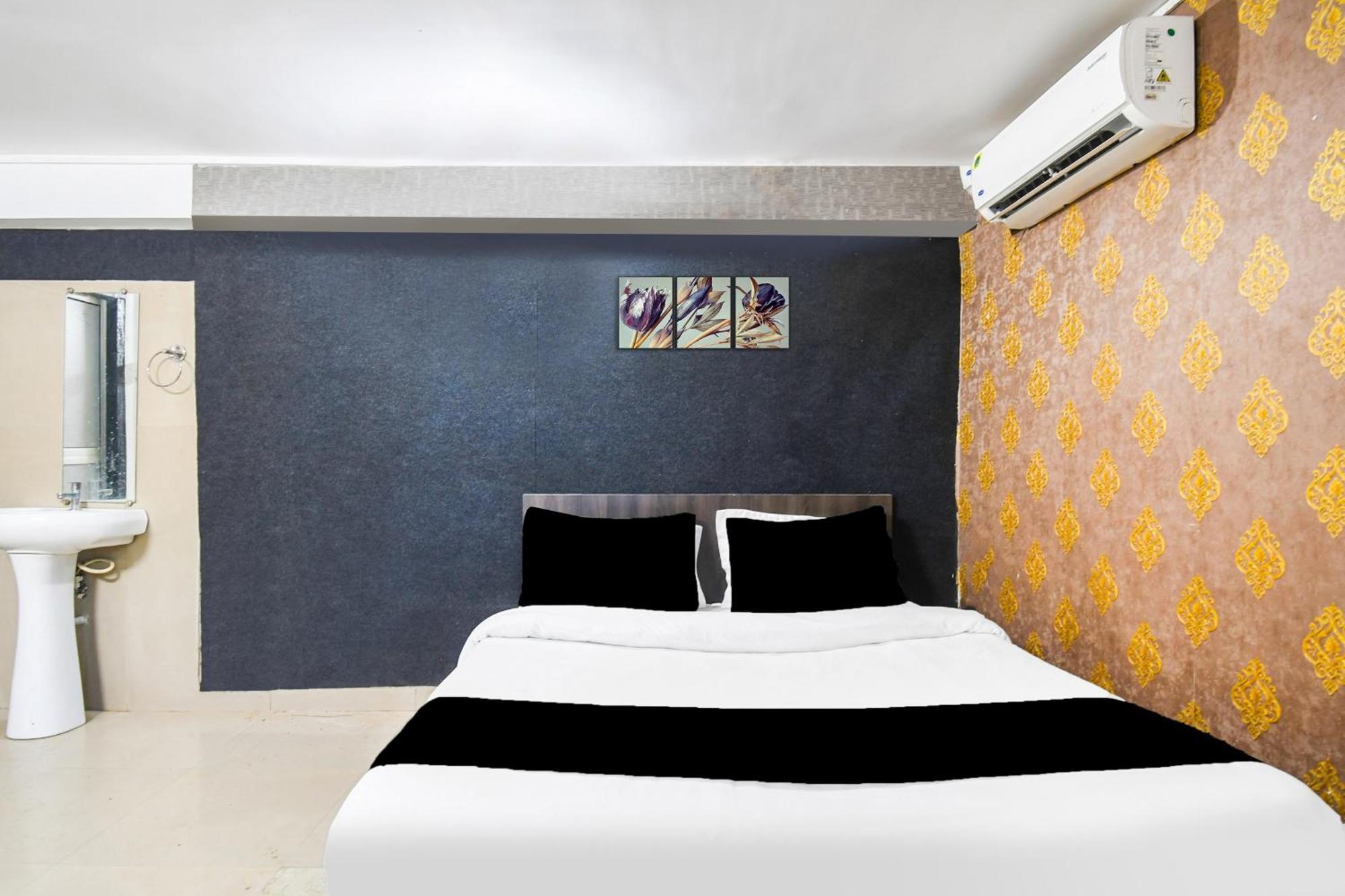 Super Hotel O Champasari Siliguri Formerly Four Fox Suits Panchanai Exterior foto