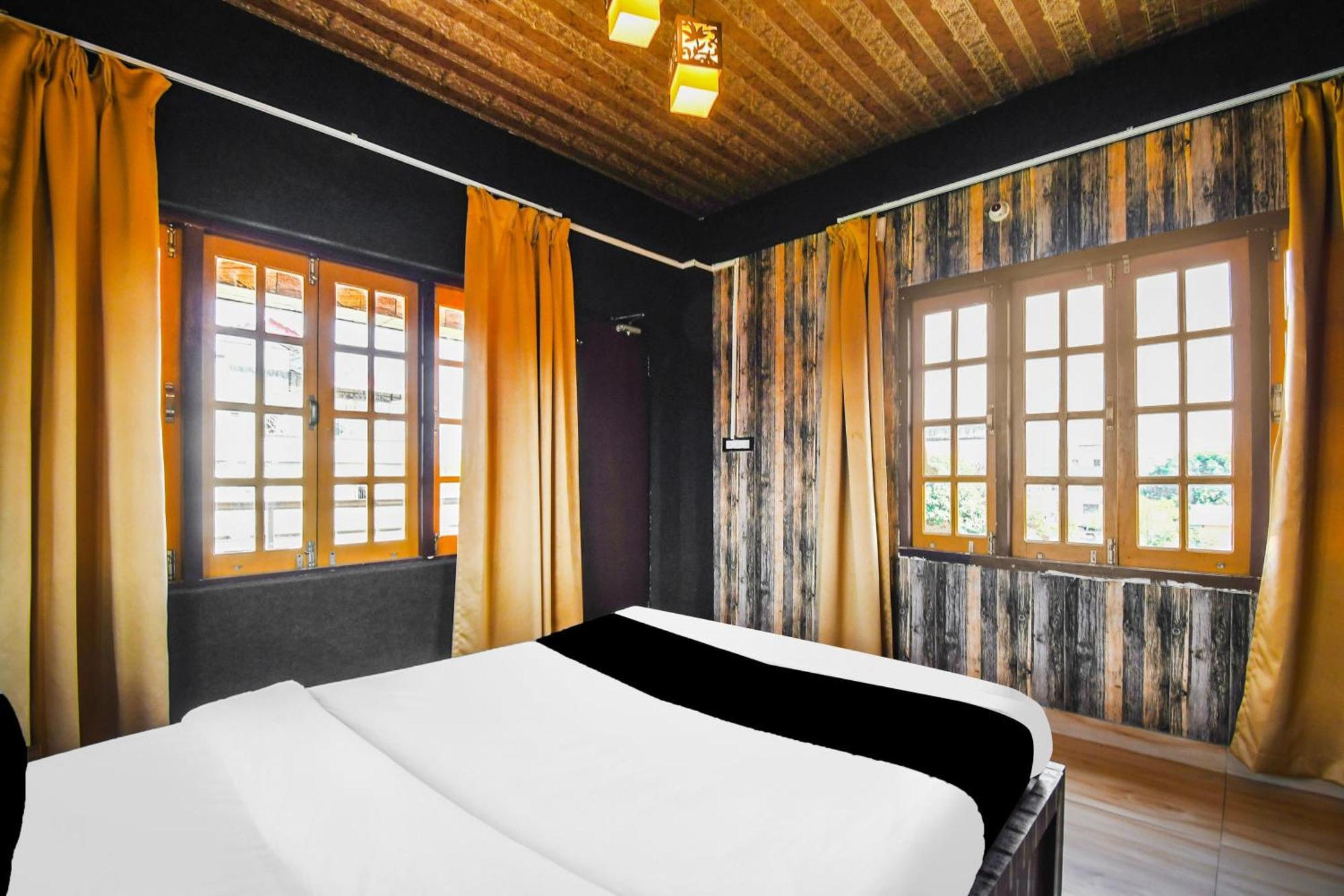 Super Hotel O Champasari Siliguri Formerly Four Fox Suits Panchanai Exterior foto